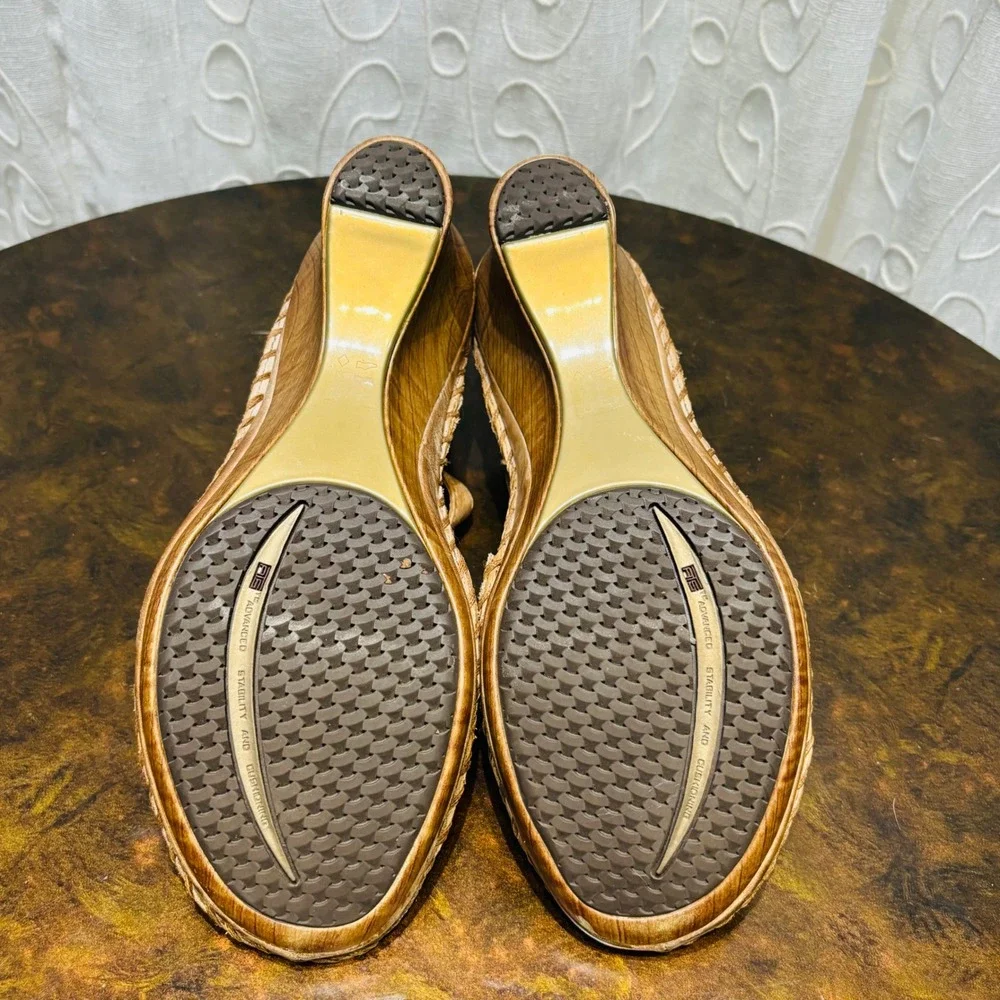 Ariat leather wedge